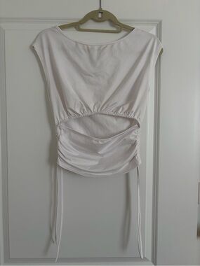 4th + Reckless White cut out top